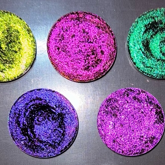 Clionadh cosmetics & Give me glow cosmetics Duo-chrome bundle - Picture 2 of 10